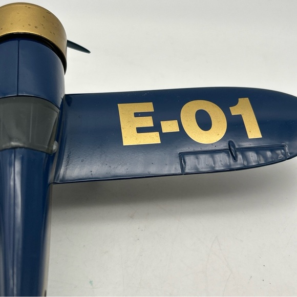 1992 SPEC CAST AIR EASTWOOD FLYING SERVICE BANK 1932 LOCKHEED VEGA MODEL 5C - Picture 8 of 16